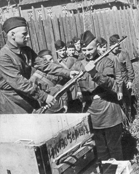 Лица Советской эпохи: Люди во время