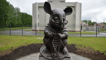 Памятники, которые делают мир добрее