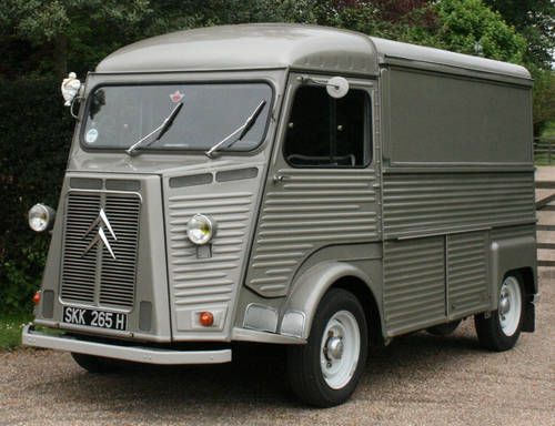 От зубцов и боеприпасов до автомобиля Фантомаса: история и современность Citroën