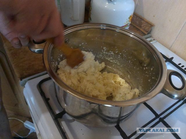 Как зарукожопить домашний сыр