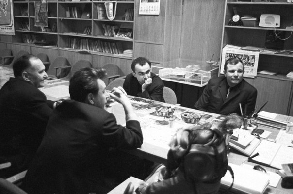 Люди и лица. 19.12.21