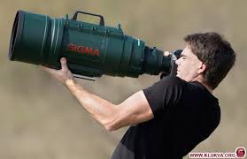 Ты чего как шлюха накрасилась ?