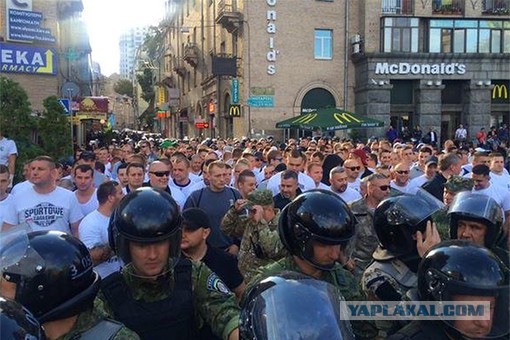Польша комментирует избиение своих фанатов