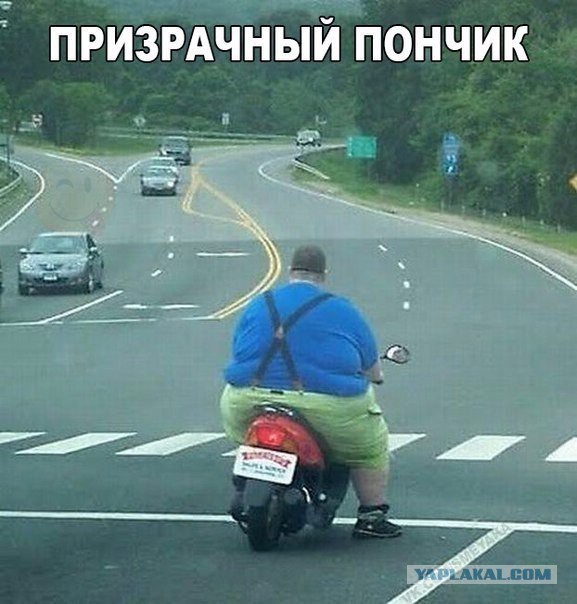 Девушка с шуруповертом