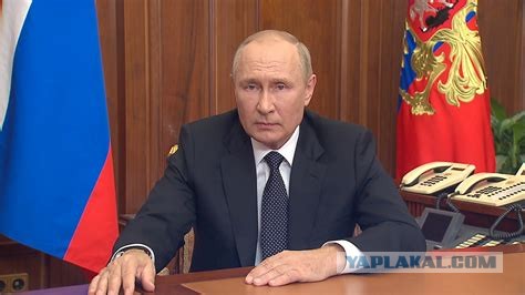 Момент вылета беспилотников из фуры в Иркутской области