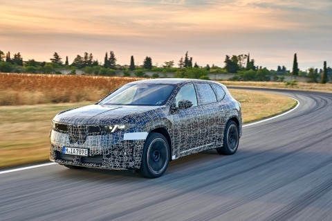 Свершилось! BMW теперь сама будет включать поворотники