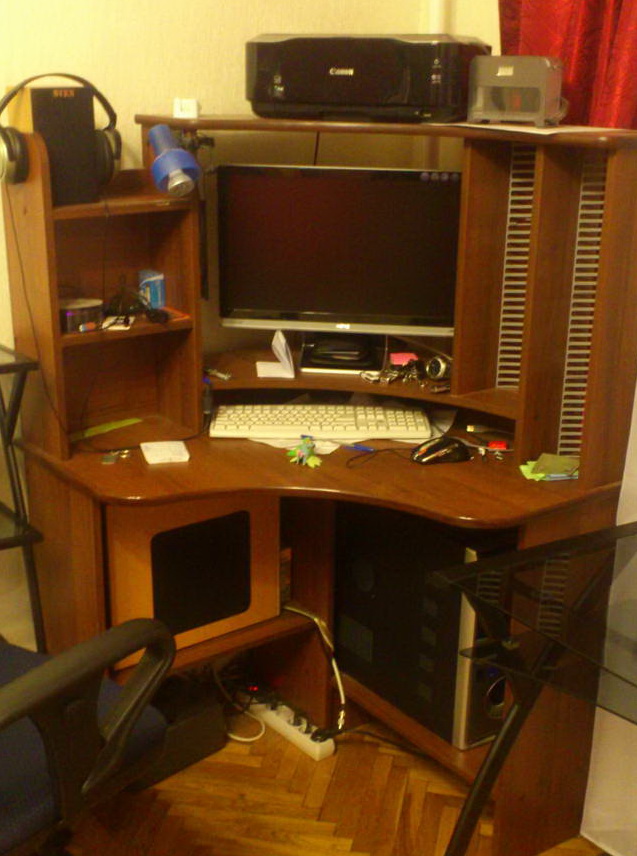 Компьютерный стол или стол-компьютер