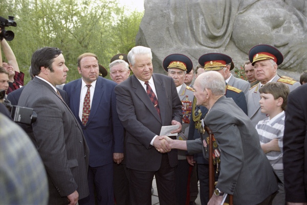 Период распада