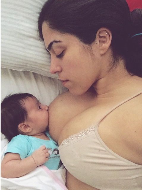 Новое в Instagram: фотографии кормящих матерей