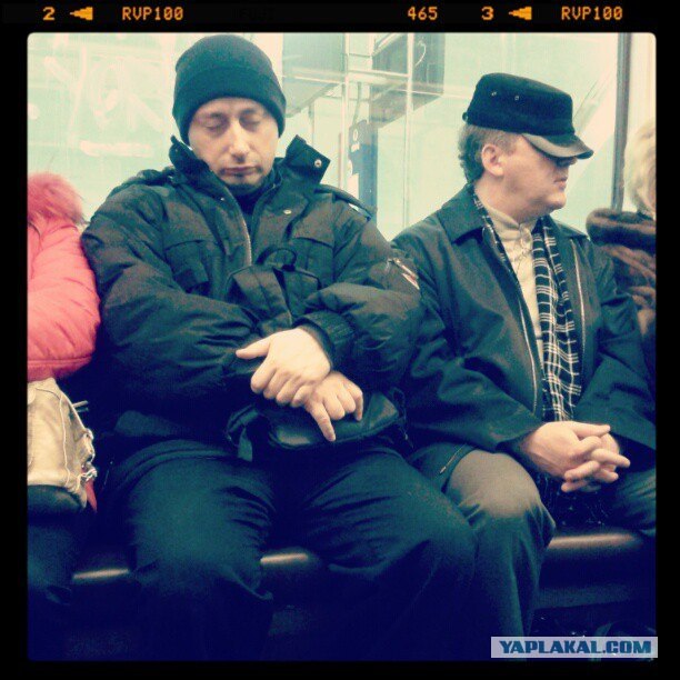 Анекдот: едет как-то Путин в метро