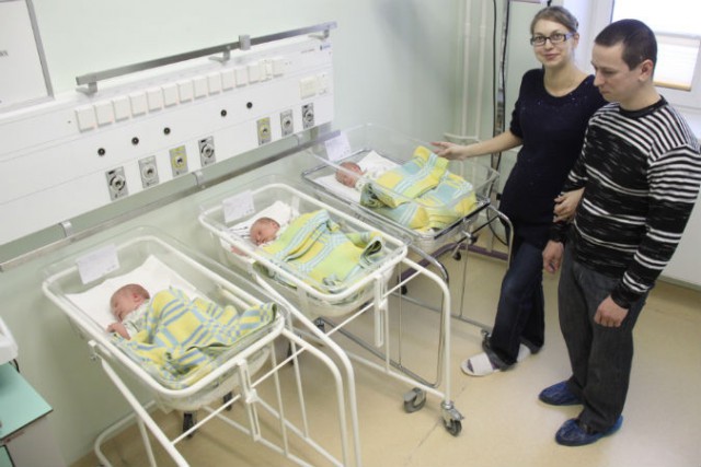 Женщина родила четверню в Санкт-Петербурге впервые за 50 лет. Роды принимала медицинская бригада более 20 человек