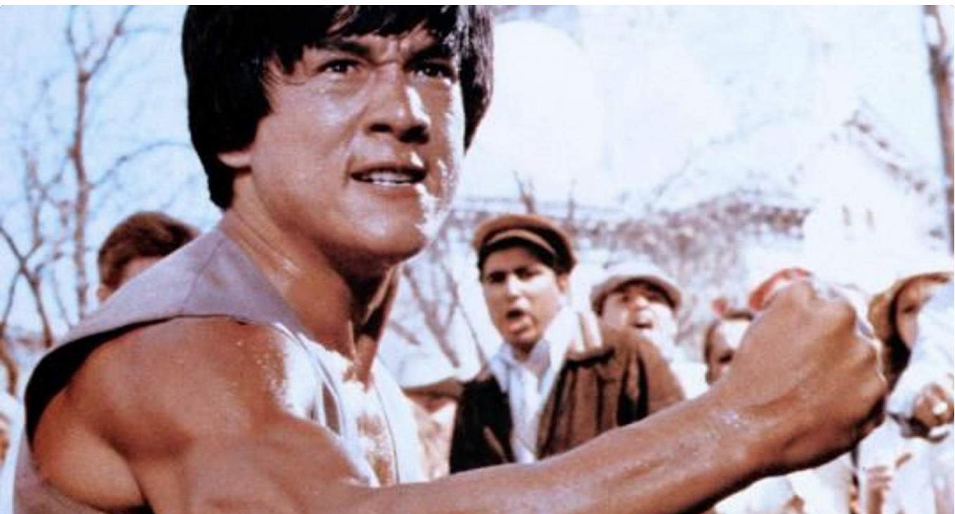 Драка в бэттл крик 1980. Джеки чан бои. Джеки чан драка. Джеки чан аватар. Джеки чан бои.