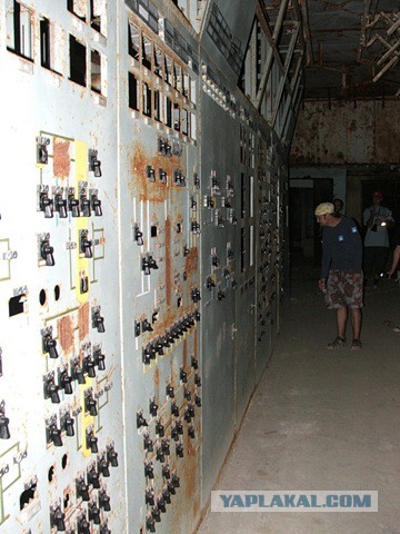 Крымская АЭС - самая дорогая в мире атомная дискотека.