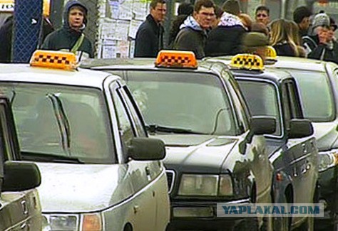 В Москве избиты 8 частных таксистов-гастарбайтеров