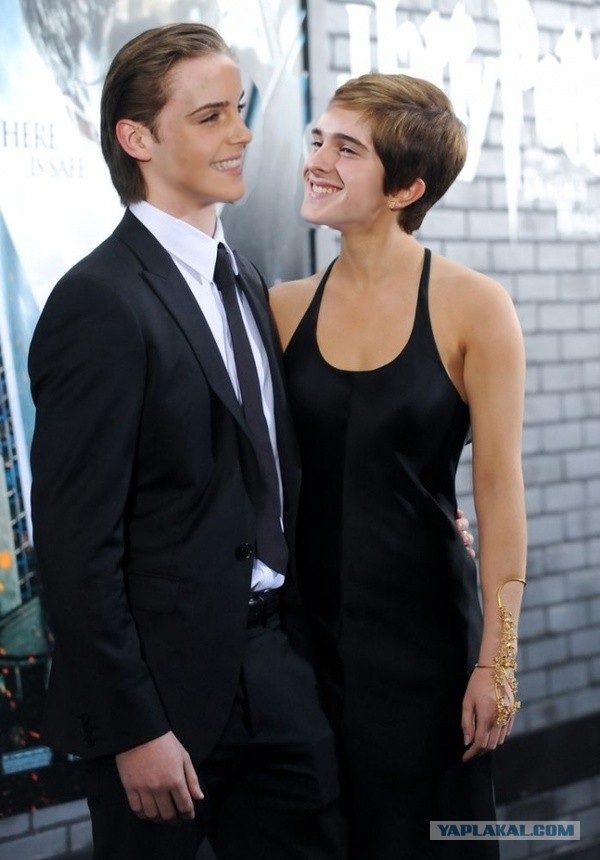 Знаменитости и их родные братья с сестрами