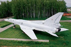 20 самых интересных авиапамятников