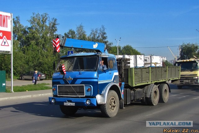 Подборка старых ''трудяг'' на дорогах России