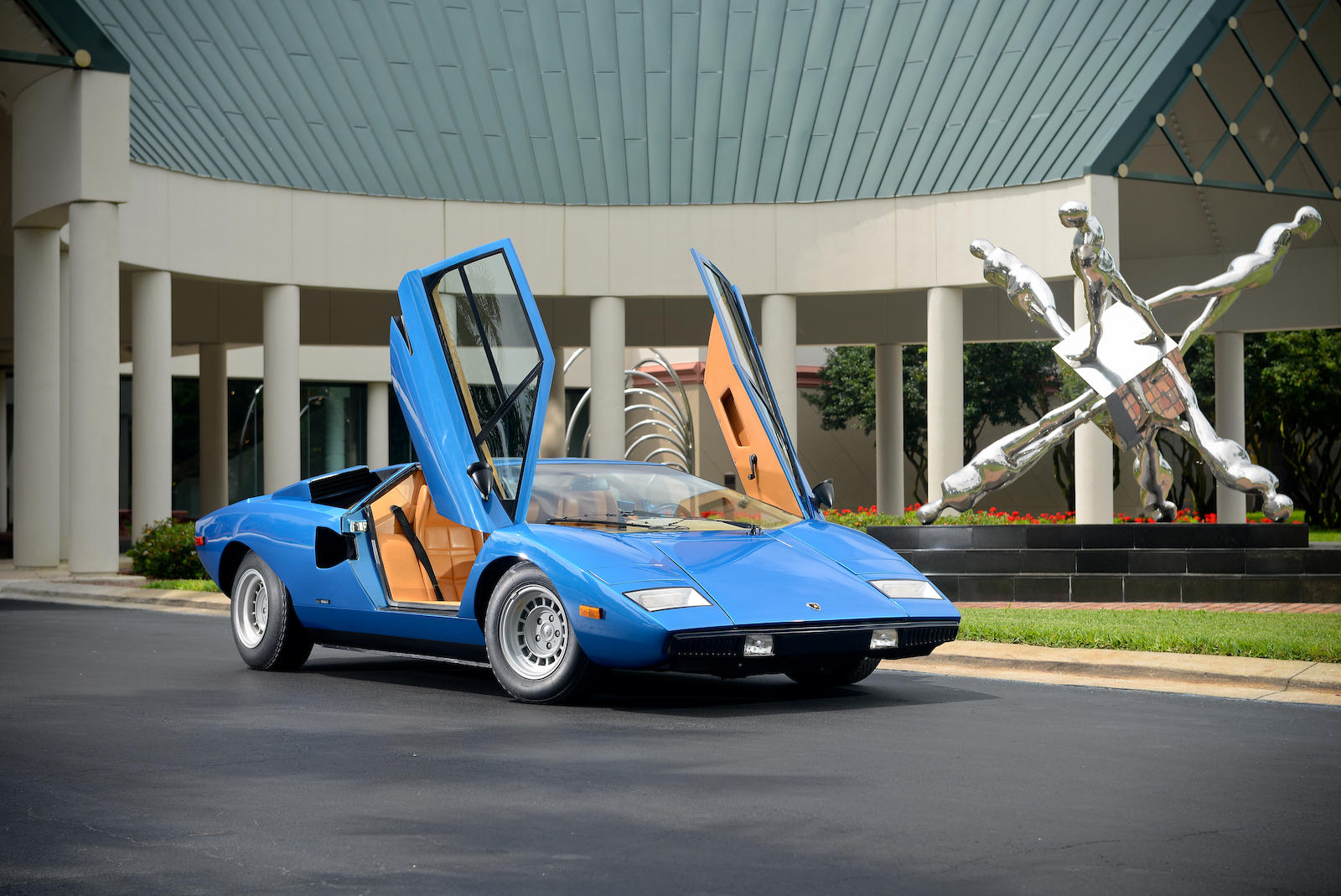 самая первая lamborghini