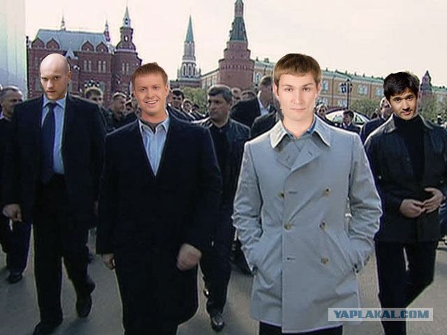 Белый плащ