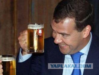 Команда празднует победу