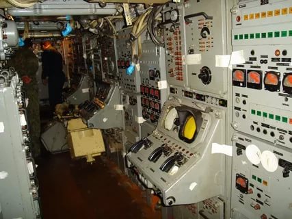 Условия службы на послевоенных дизельных ПЛ и АПЛ первых поколений ВМФ СССР