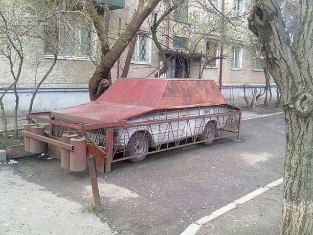 Между тем, Россия