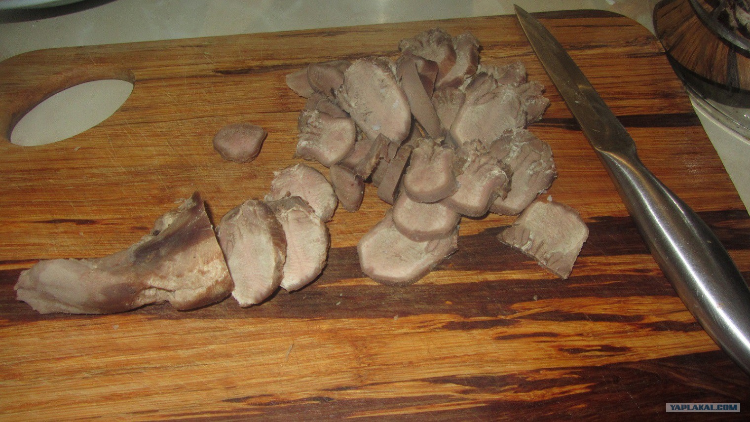 Косуля уральская. Смешной олень. Язык косули. Сколько варить язык косули. Язык свиной готовый.