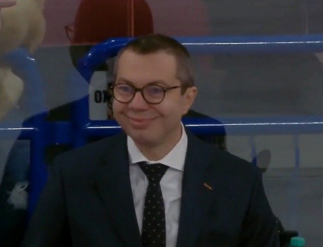 Веселее вы в хоккее*