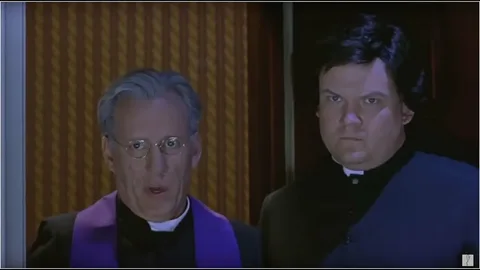 Басс гитаристка DOGMA