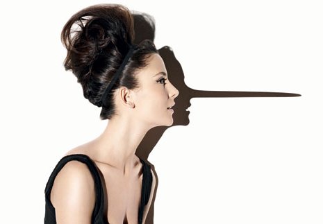 Кто не уступает беременной место