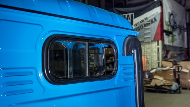 Муравей: тест-драйв Bajaj Maxima C