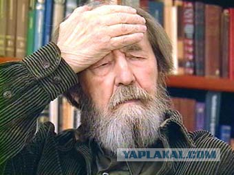 Обнаружил переписку своей жены с другом детства