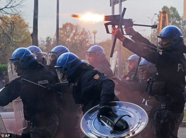 Европа бунтует...