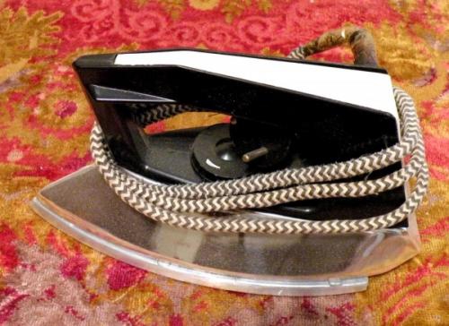 Электробытовые приборы времён СССР