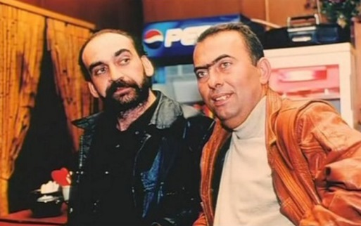 Девушки с большим "кардашьяном"