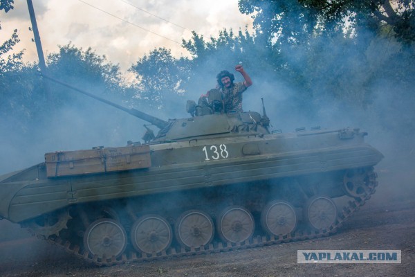 pcн Ополченцы подбили украинский танк с темнокожим