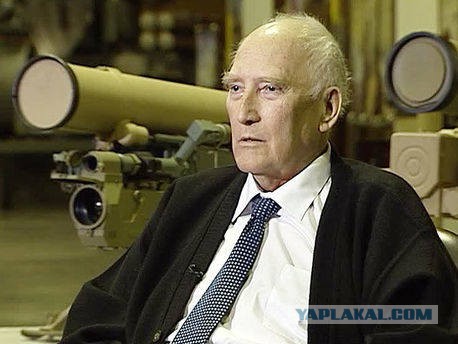 Знаменитые люди, которые ушли из жизни в 2013 году