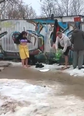Купание в реке