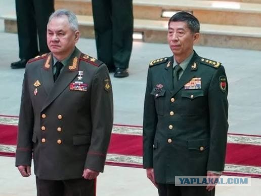 Бывшего министра обороны Китая Ли Шанфу приговорили к смертной казни за коррупцию