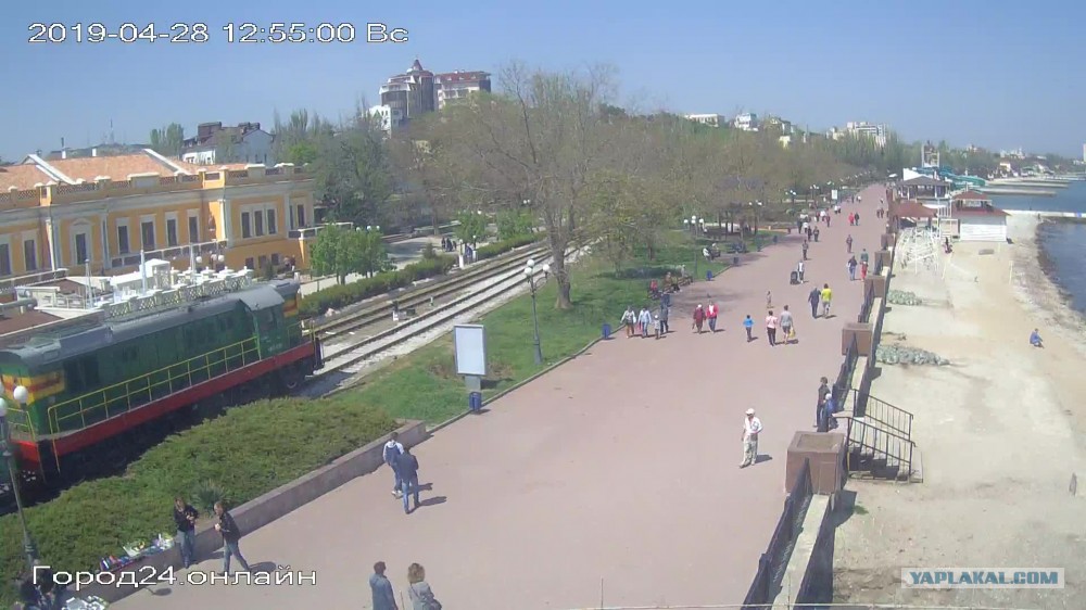 Железная дорога на пляже
