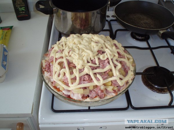 Трехкилограммовая пицца (14 фото)