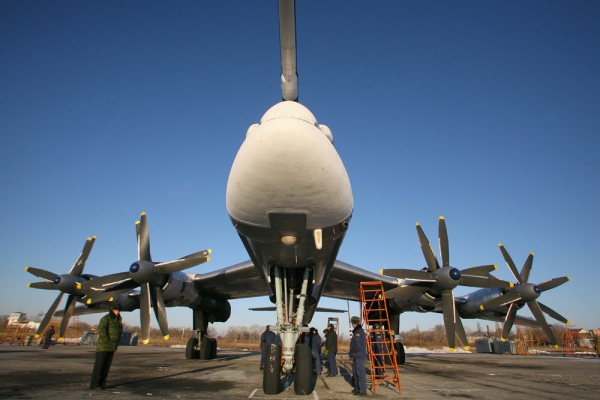Обозреватель NI о Ту-95: "Чудовище" с обманчивой внешностью