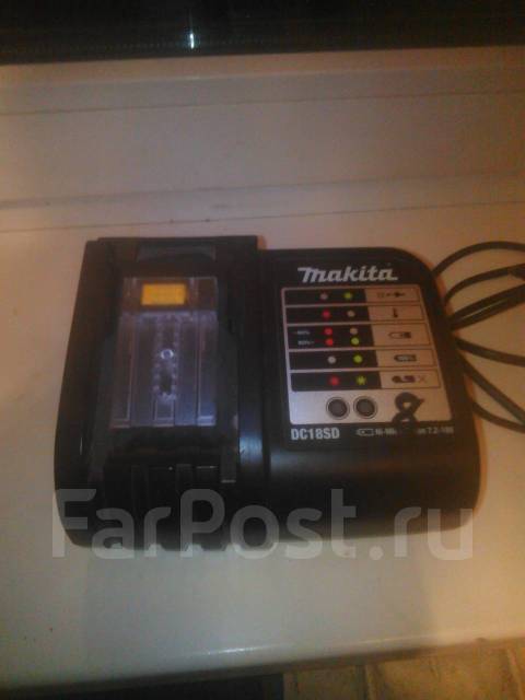 Зарядное устройство Makita DS18SD