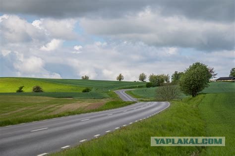 Отец решил научить свою 17-летнюю дочь вождению. Итог минус 45000 рублей из семейного бюджета.