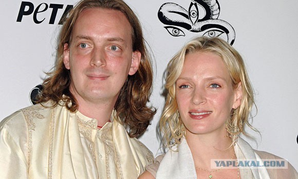 Знаменитости и их родные братья с сестрами