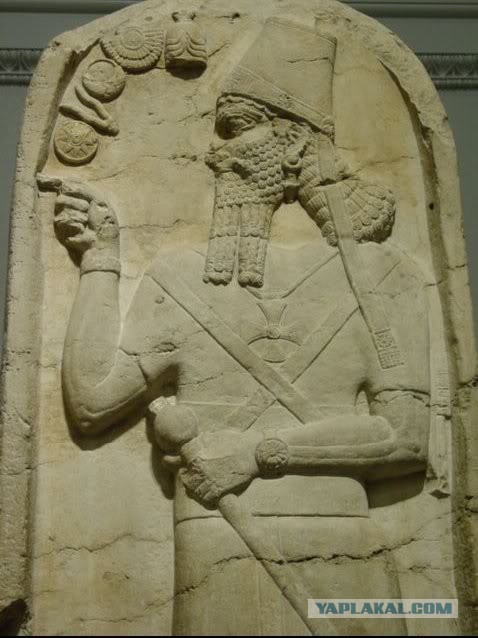 У гроба Папы Иоанна Павла II