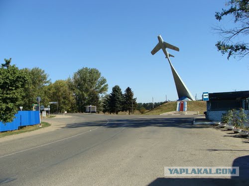20 самых интересных авиапамятников
