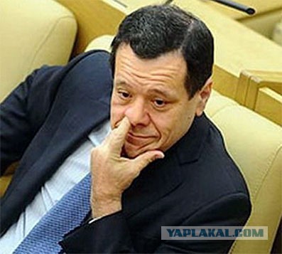 Что означает жест "Скрытая рука"?