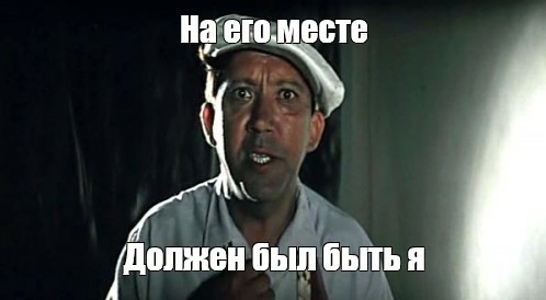 Этот "ктулху" еще маленький, а уже знает, за что лучше ухватиться!