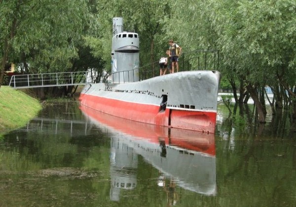 Угон подводной лодки или все за водкой